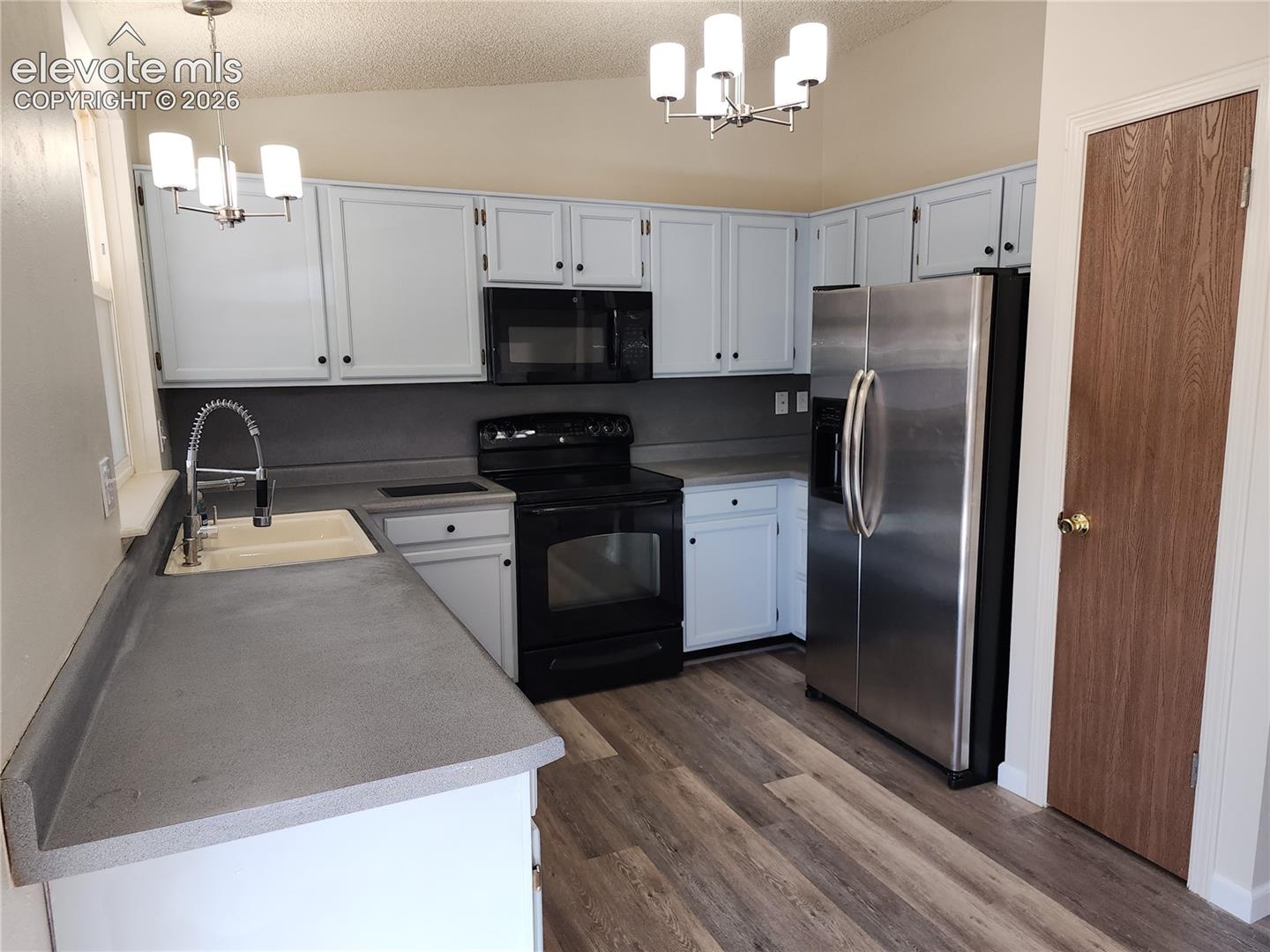 Photo 7 of 4325 Clare Court, Colorado Springs