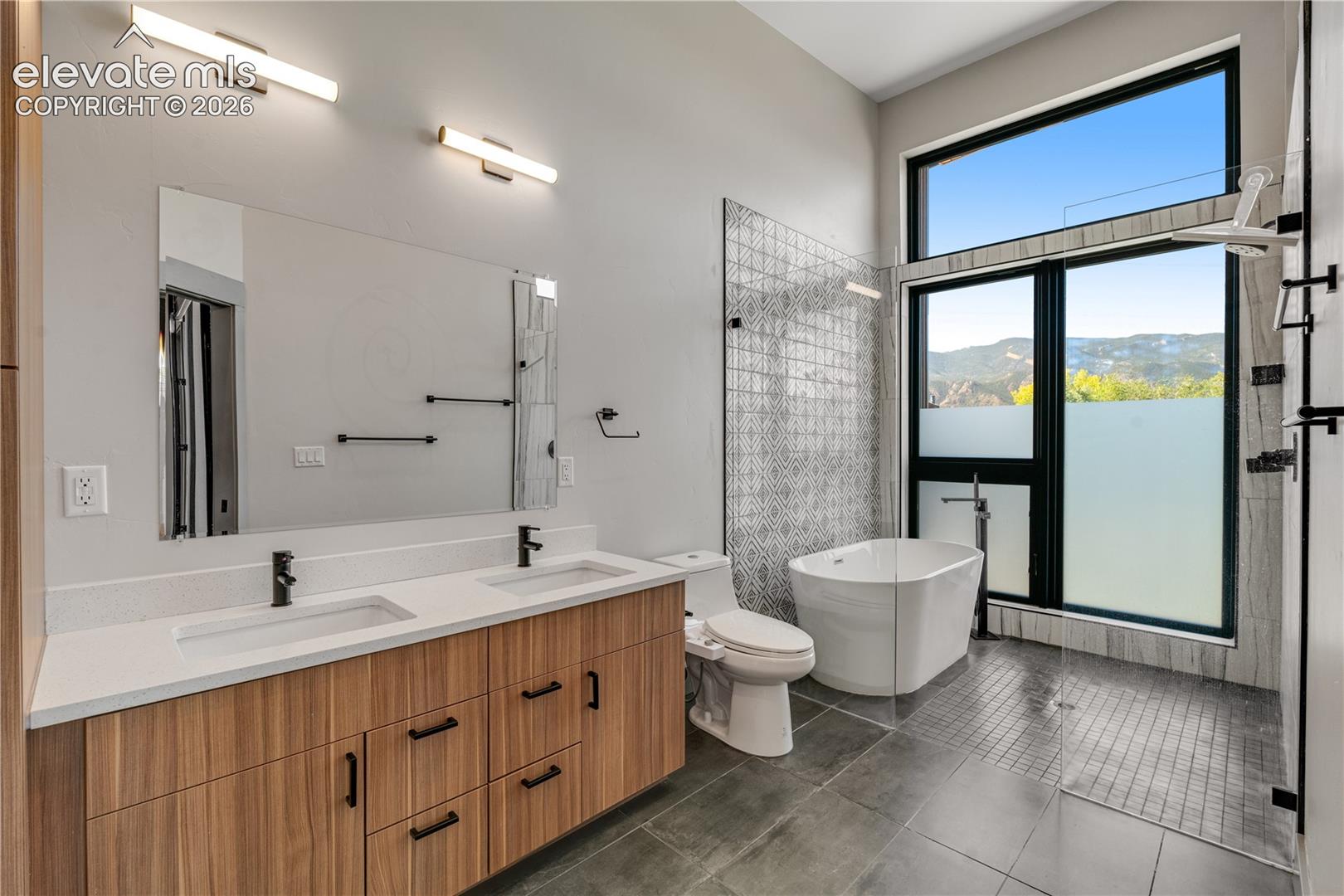 Five Piece Bathroom 