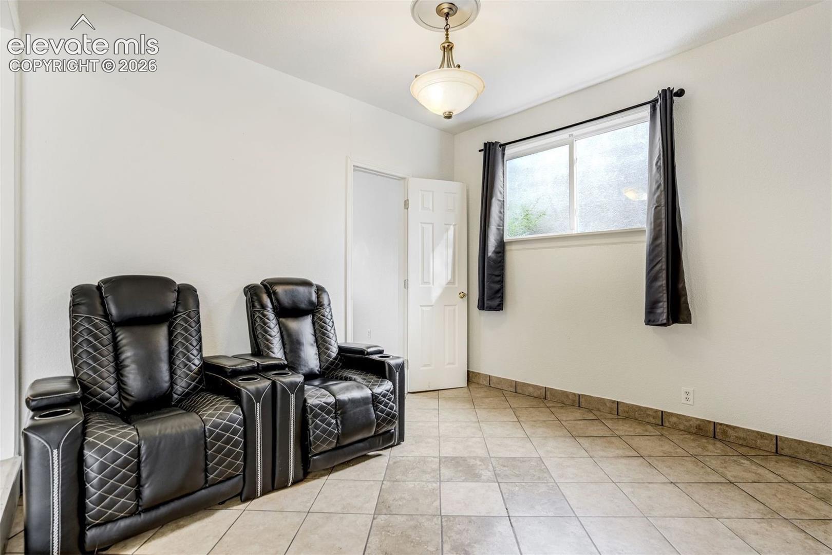 Photo 8 of 3415 Bridgewood Lane, Colorado Springs