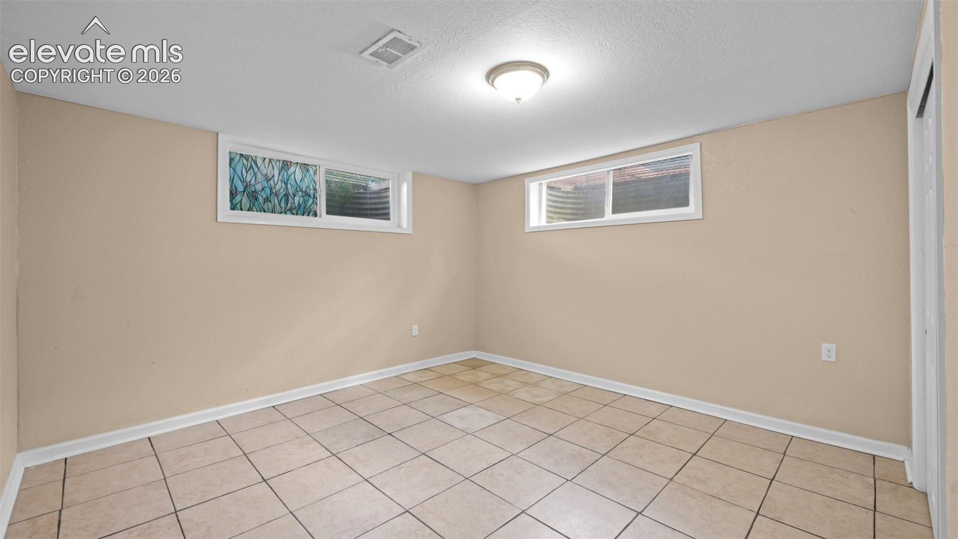 Photo 23 of 1001 Parkview Boulevard, Colorado Springs