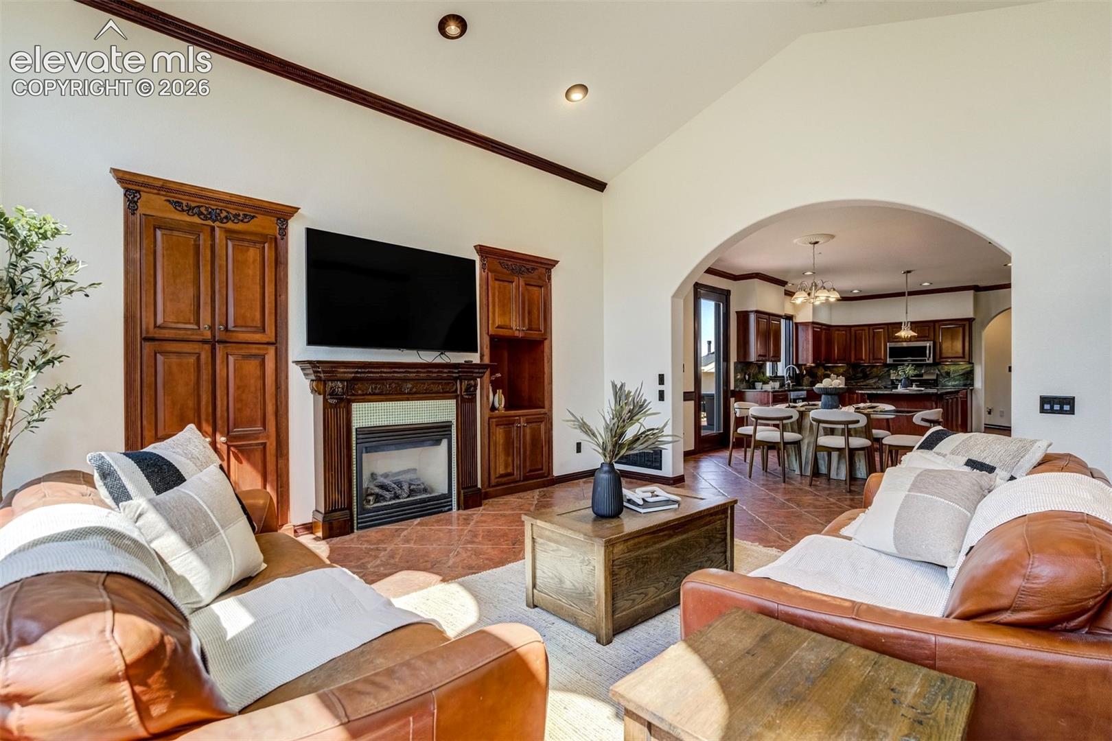 Perfectly positioned off the kitchen. 