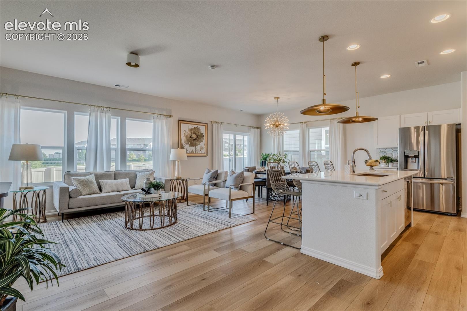 Great room concept with the kitchen and livingroom combined