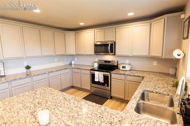 Photo 15 of 10552 Horton Drive, Colorado Springs