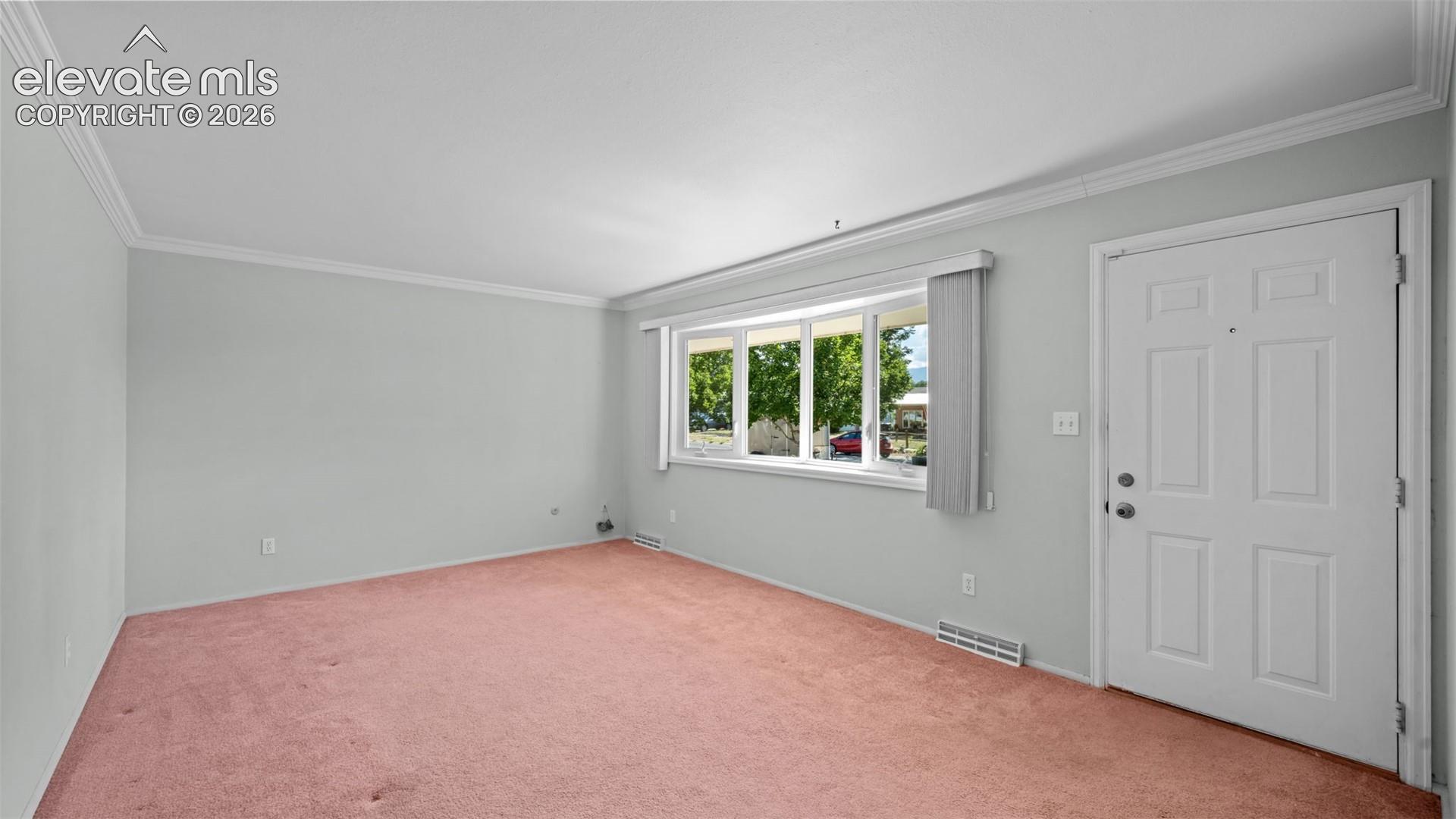 Photo 8 of 1719 Wynkoop Drive, Colorado Springs