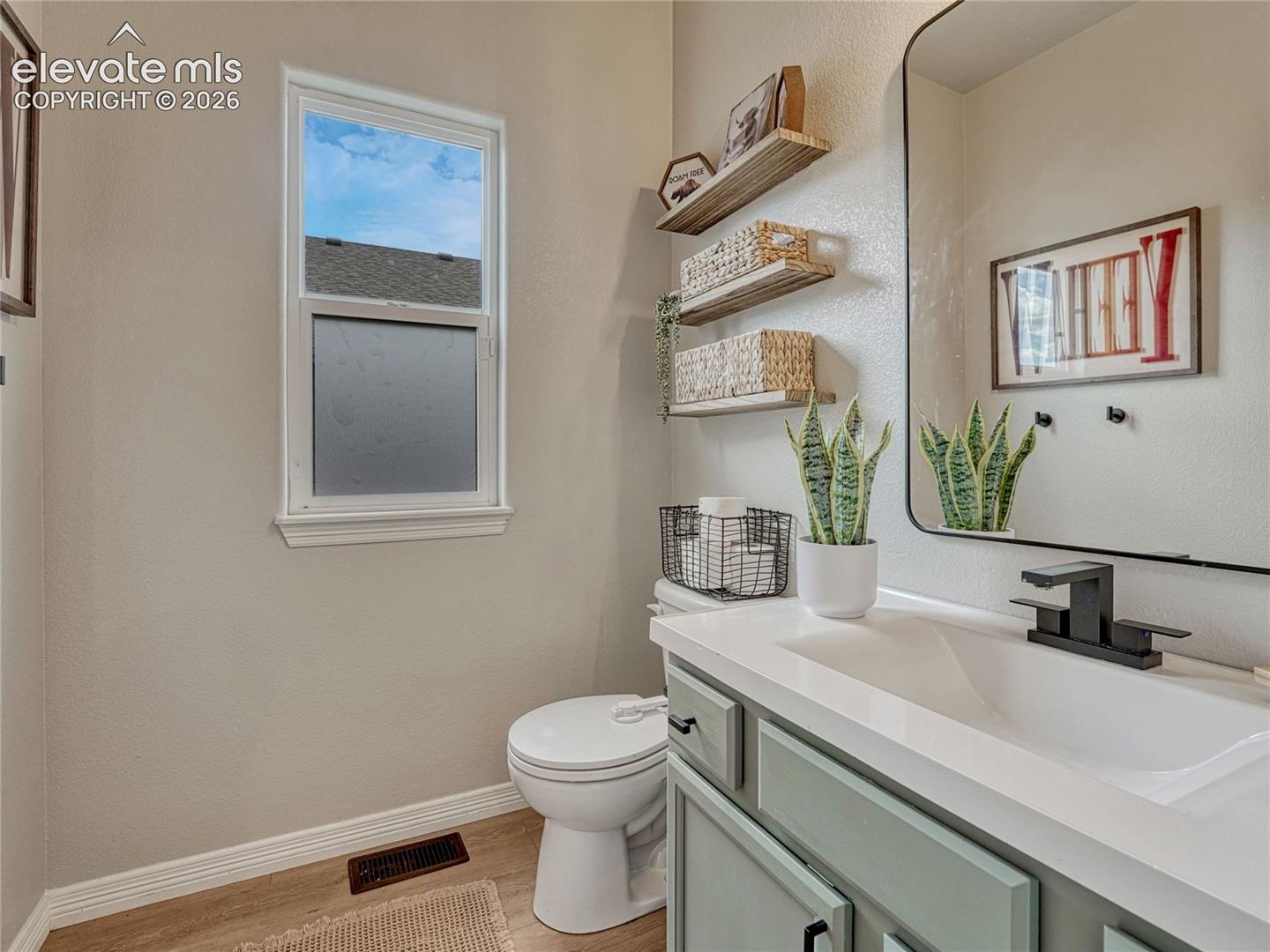 Photo 10 of 10082 Intrepid Way, Colorado Springs