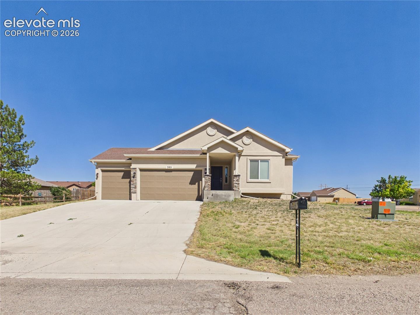 Photo 3 of 395 W Coral Drive, Pueblo West