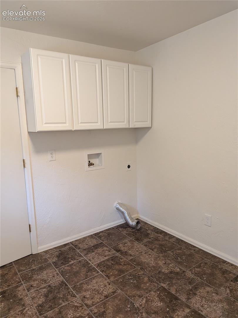 Main floor laundry Unit 15060