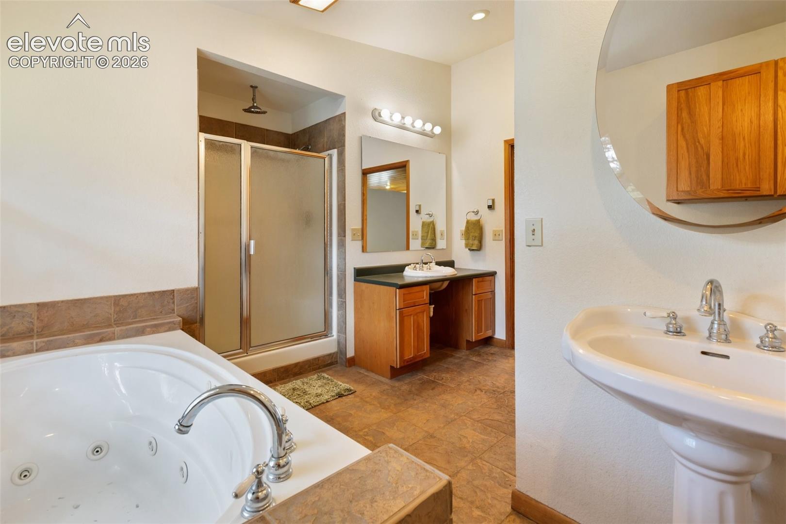 Primary bathroom with jetted tub. 