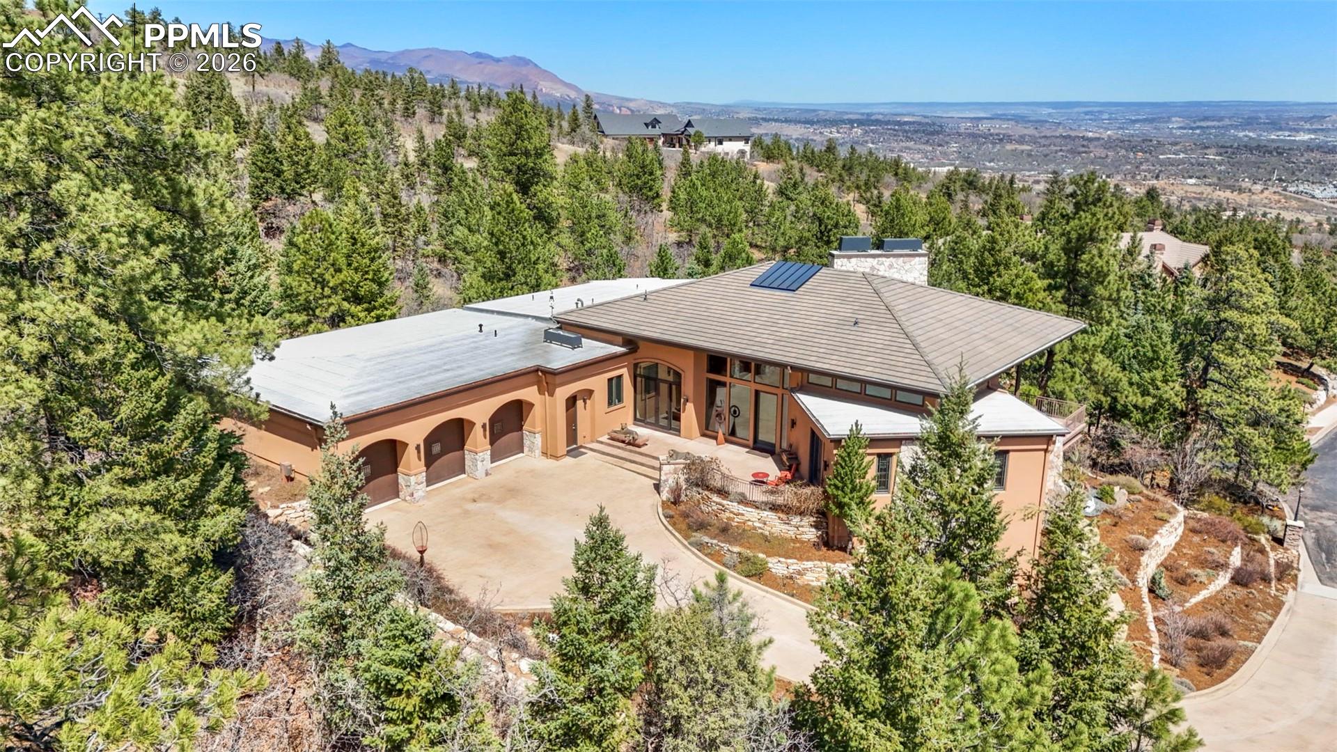 Broadmoor & Broadmoor Resort