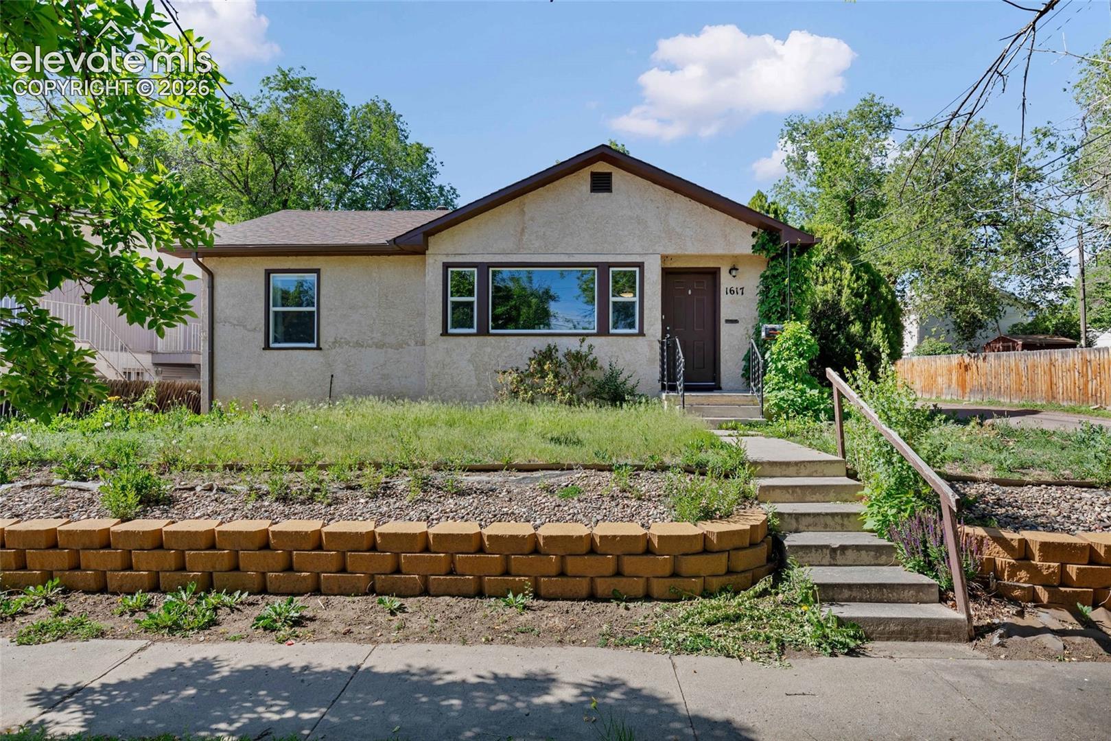 1617 Kiowa St, Colorado Springs, CO 80909