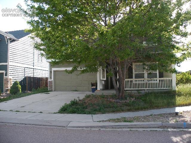 6106 Farmstead Pl, Colorado Springs, CO 80925