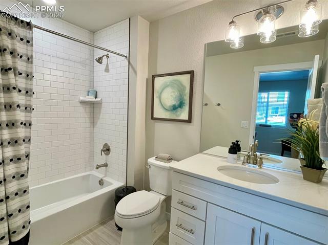 6158 Ellipse Vw, Colorado Springs, CO 80922