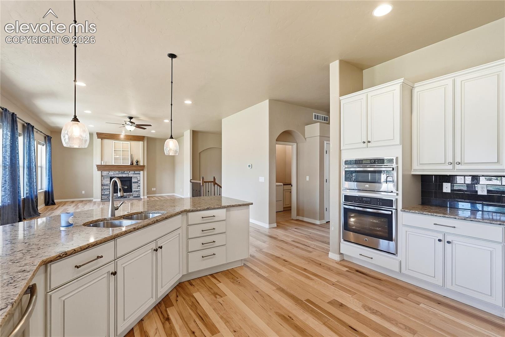 Photo 10 of 1908 Turnbull Drive, Colorado Springs