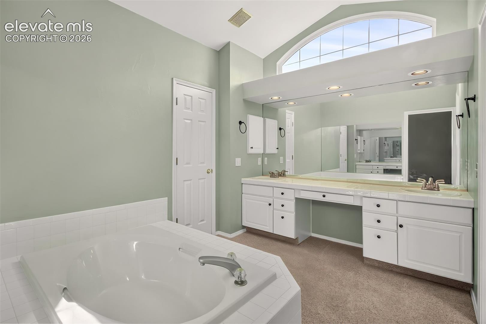5-pc master bath, soaking tub.