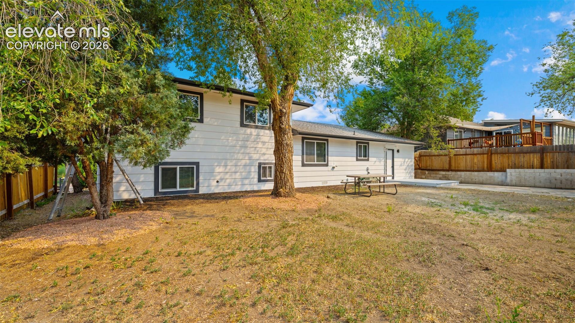 1341 Saratoga Dr, Colorado Springs, CO 80910
