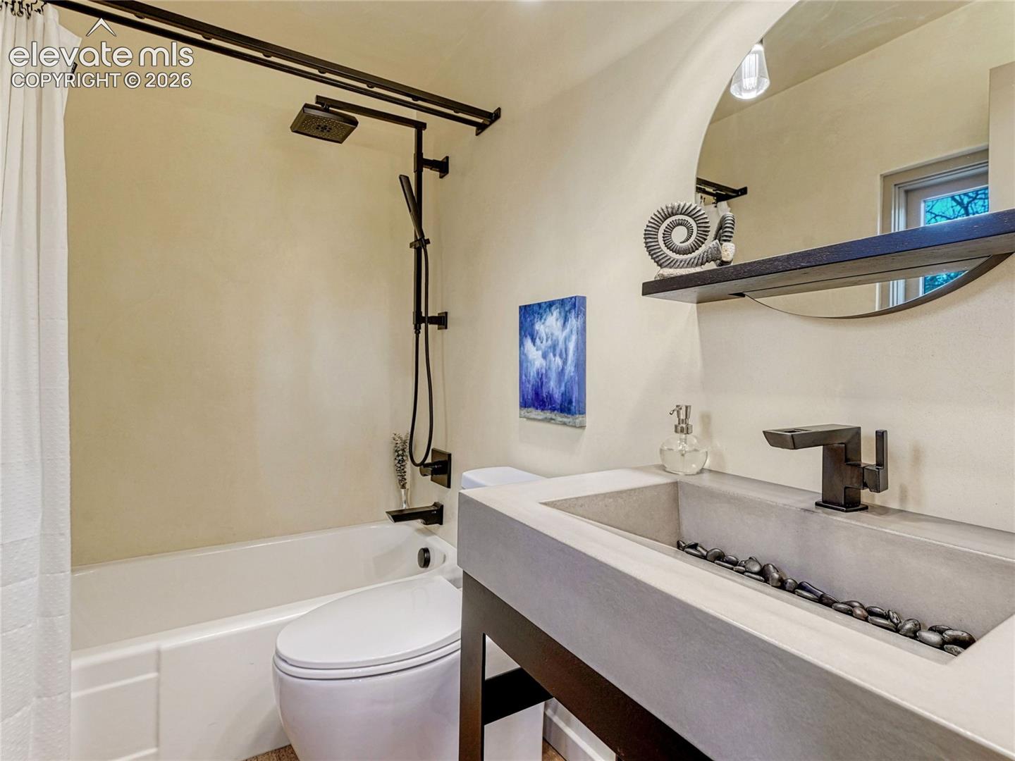Private bath in Office/Bedroom #4.