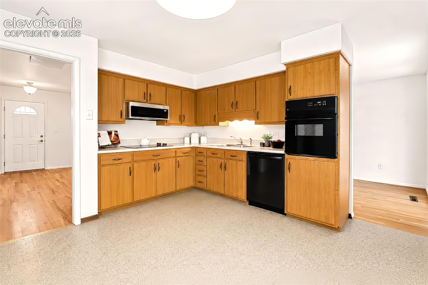 Photo 7 of 2406 N Circle Drive, Colorado Springs