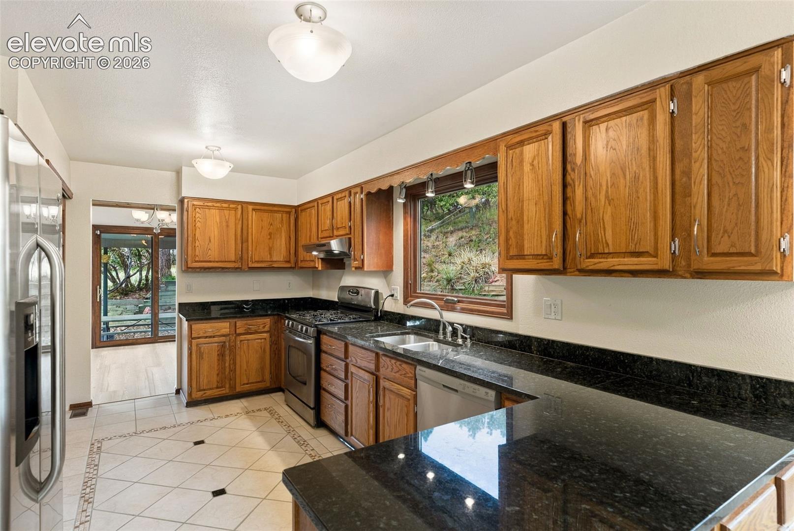 Photo 14 of 1440 Oak Hills Drive, Colorado Springs