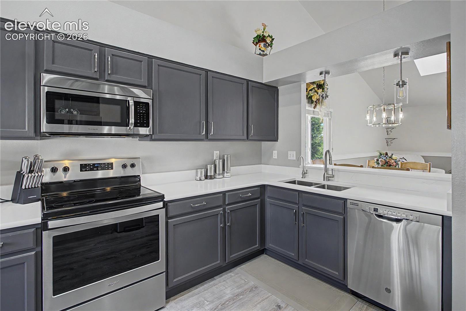 Stainless appliances