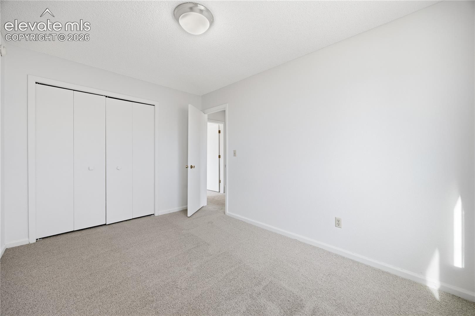 Photo 14 of 912 Amsterdam Drive, Colorado Springs