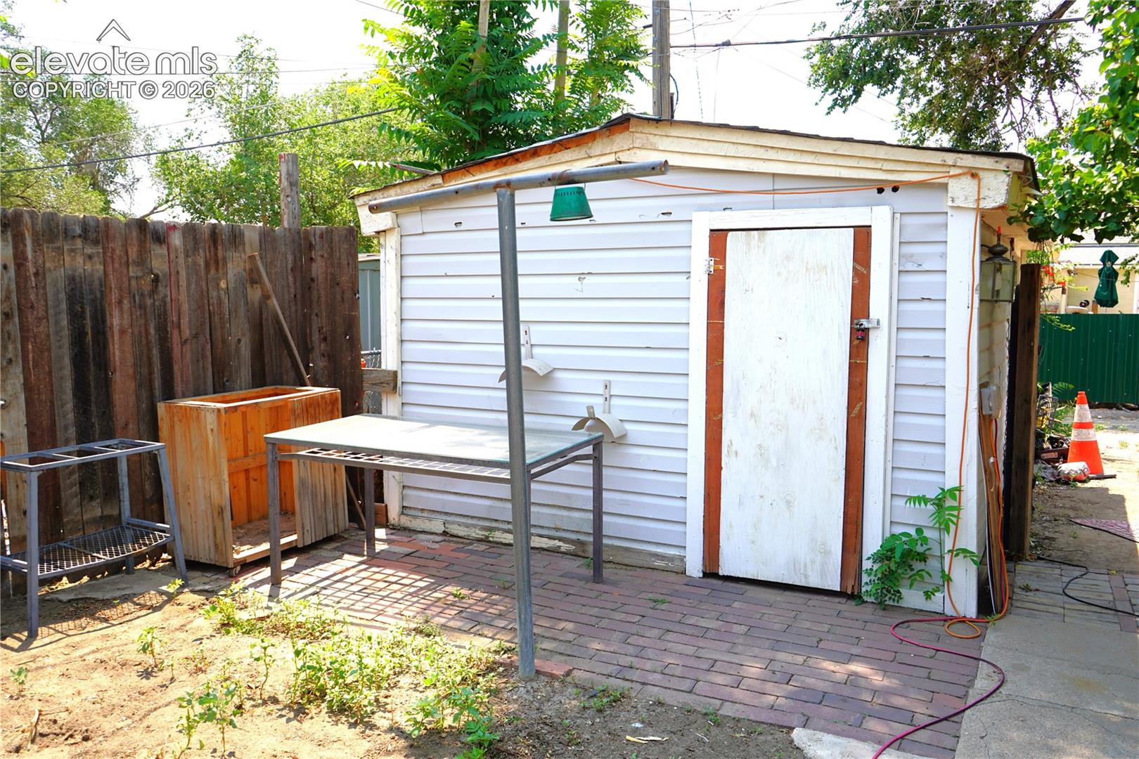 shed