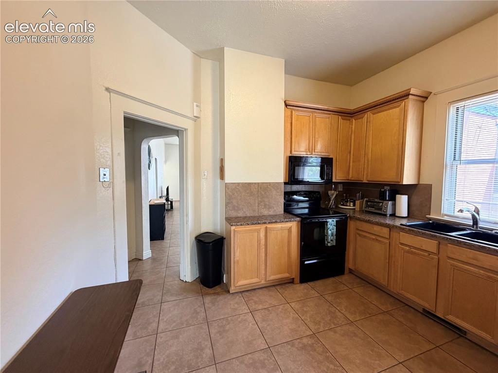 Photo 11 of 2025 N Greenwood Street, Pueblo