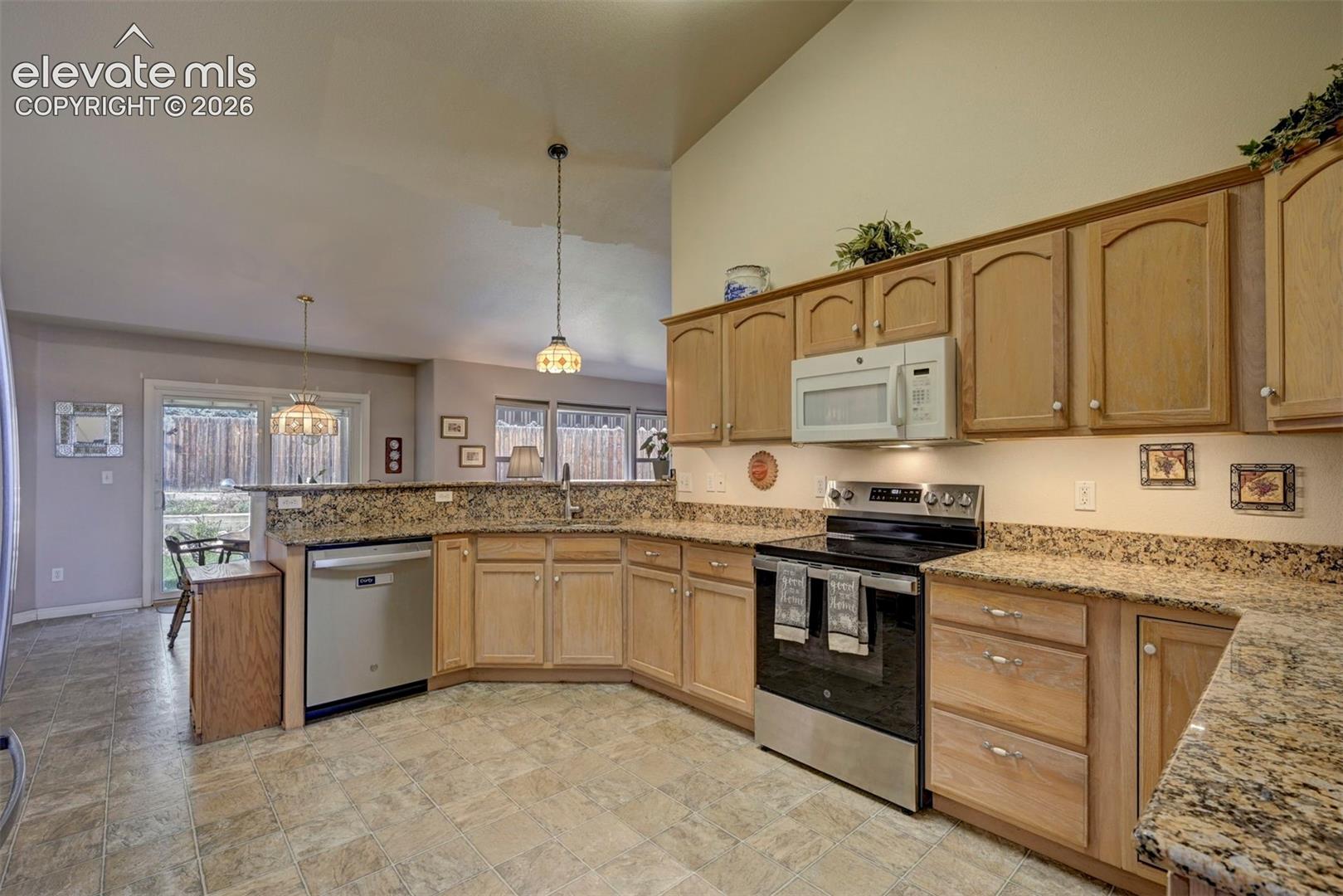 Photo 8 of 1442 W Costilla Street, Colorado Springs