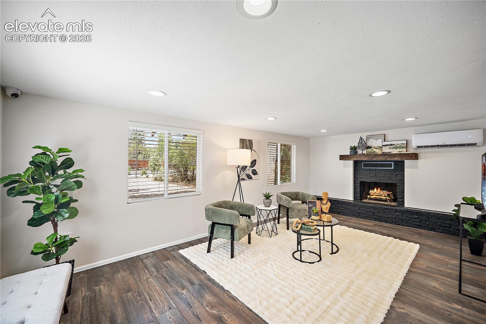 Photo 7 of 819 Cheyenne Boulevard, Colorado Springs