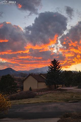 810 Broadview Pl, Colorado Springs, CO 80904