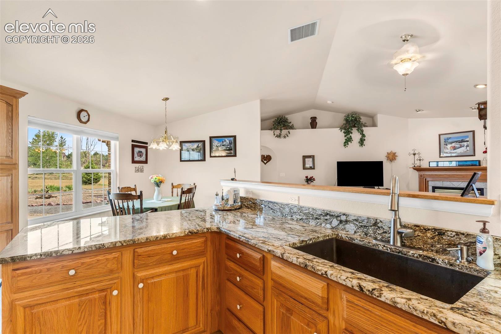 Photo 13 of 1165 S Oakleaf Drive, Pueblo West