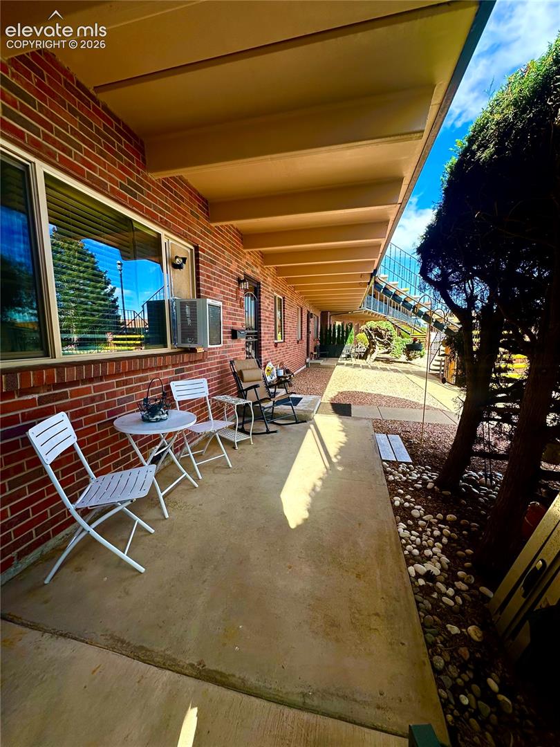 434 Valley Hi Cir #B6, Colorado Springs, CO 80910