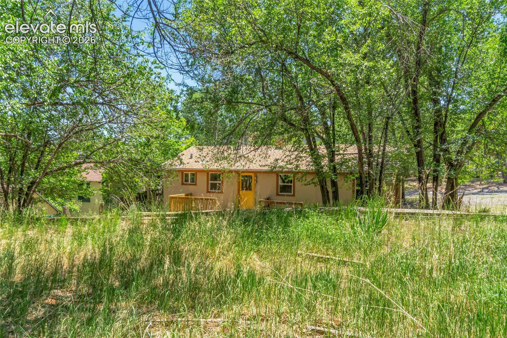 Double Lot that backs to open/common area