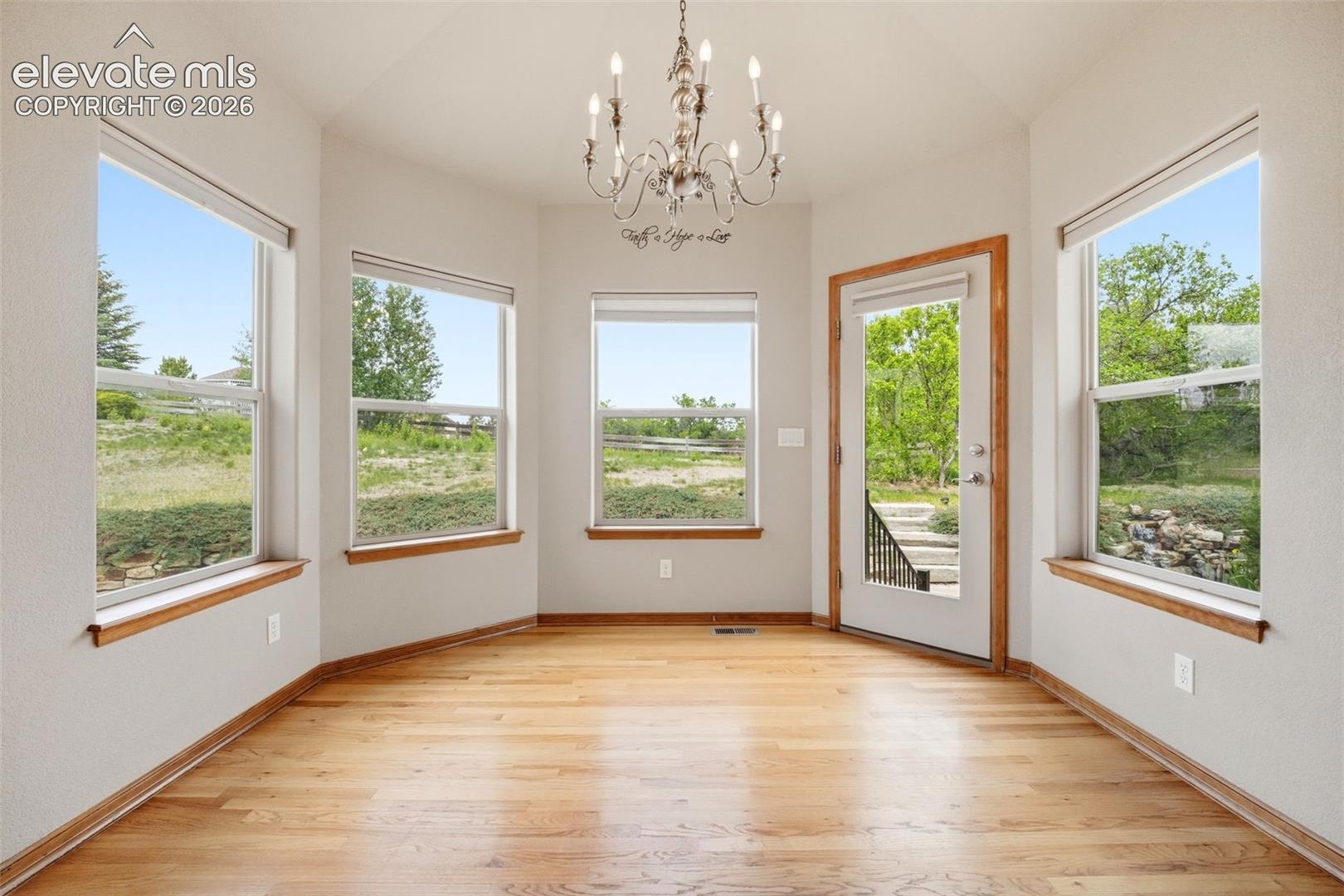 Breakfast nook