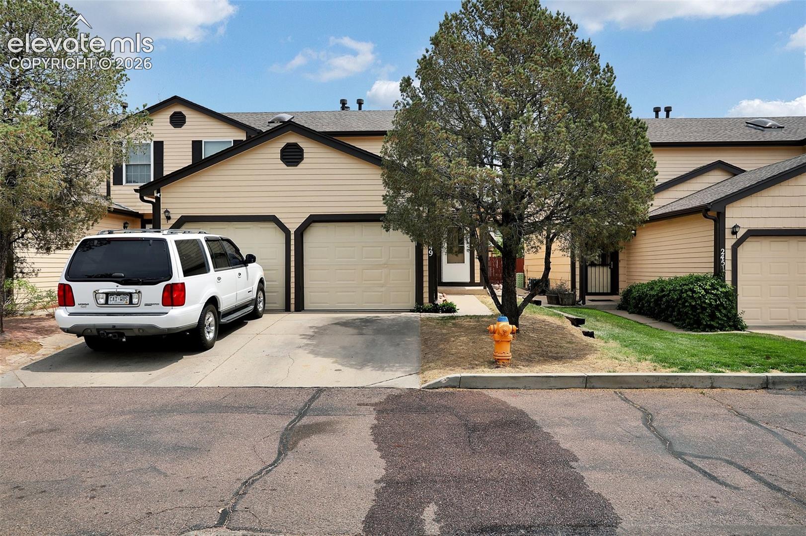 2449 Lexington Village Ln, Colorado Springs, CO 80916