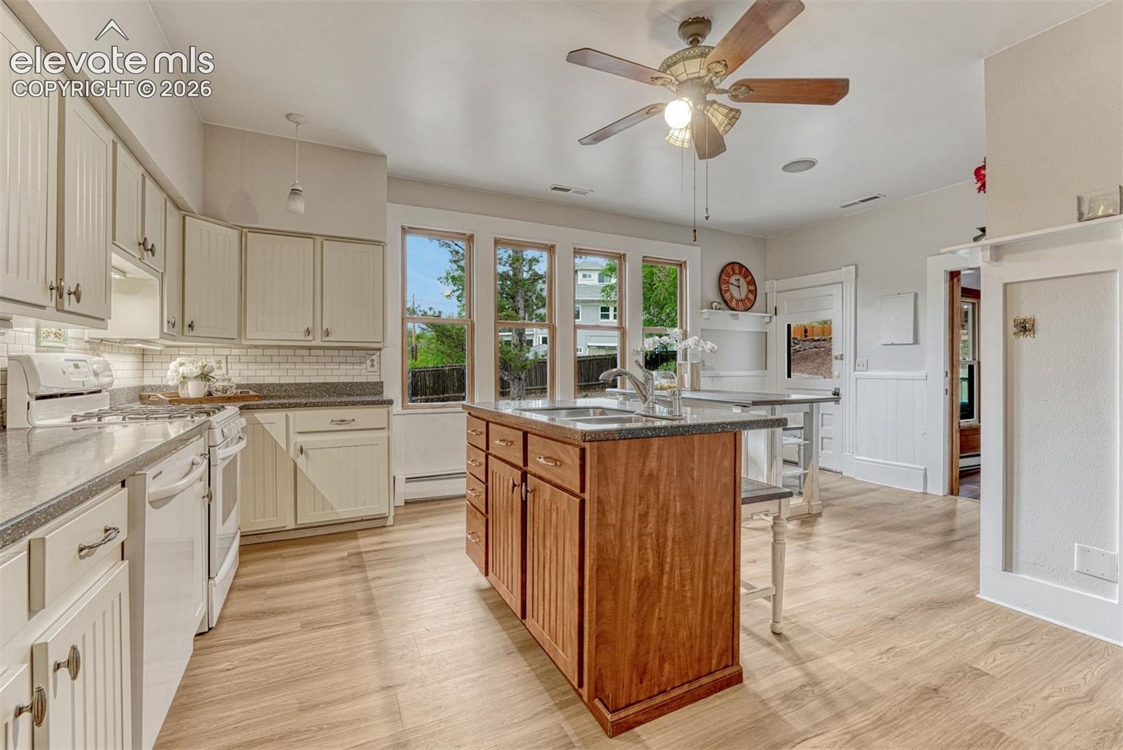 Photo 15 of 728 W Kiowa Street, Colorado Springs