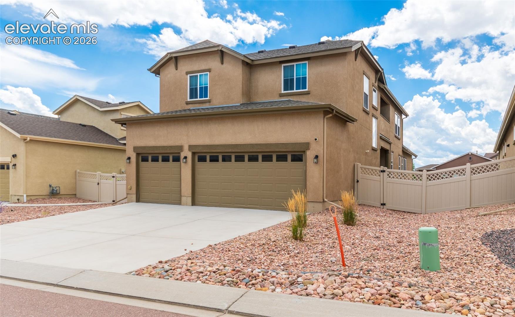 Photo 8 of 9767 Wolf Lake Drive, Colorado Springs