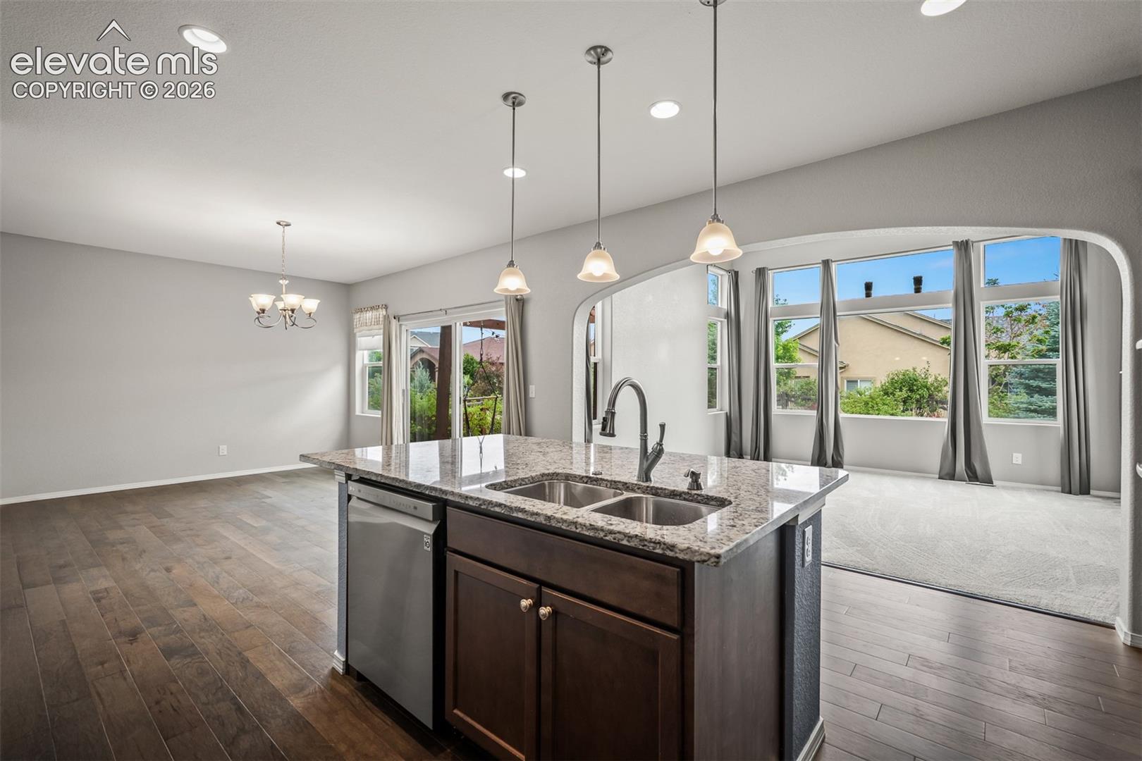 7242 Lewis Clark Trail