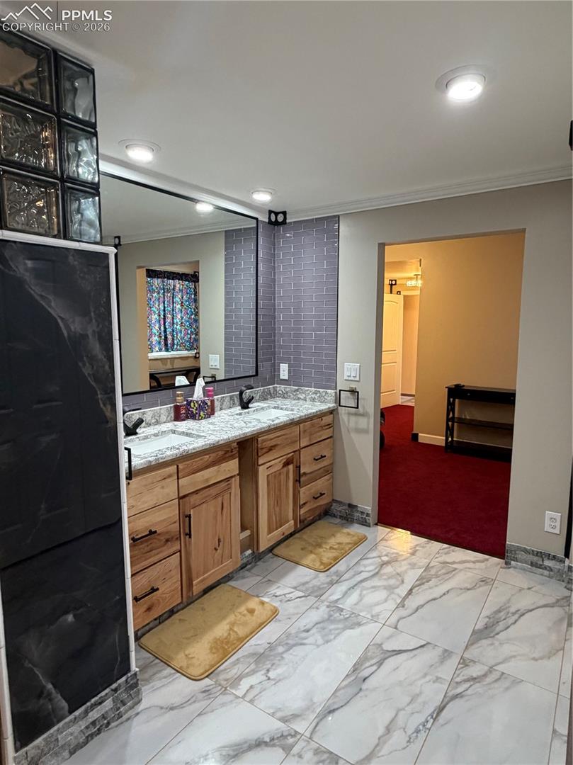 Huge In suite bathroom with double vanity