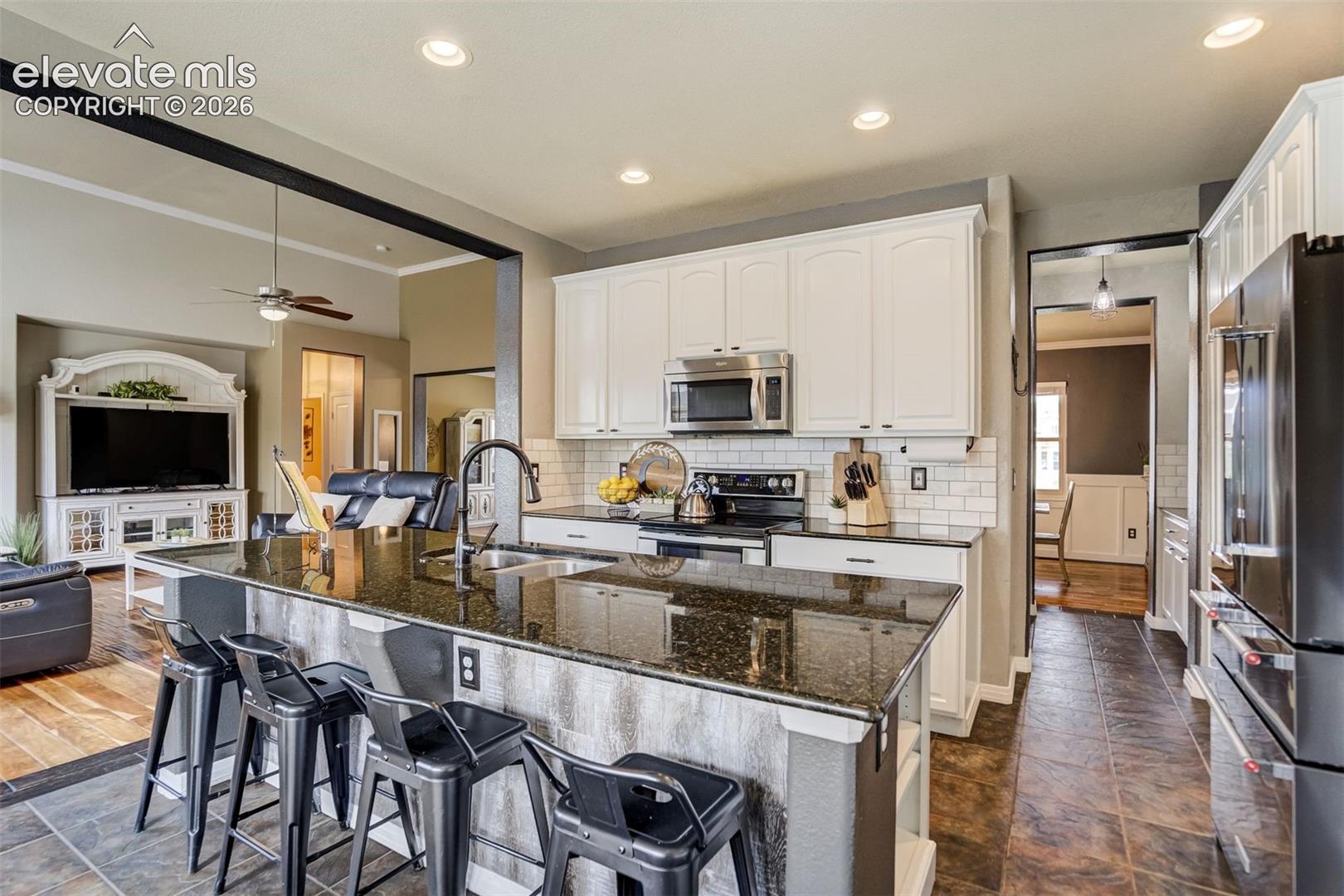 Photo 10 of 7555 Antelope Meadows Circle, Peyton
