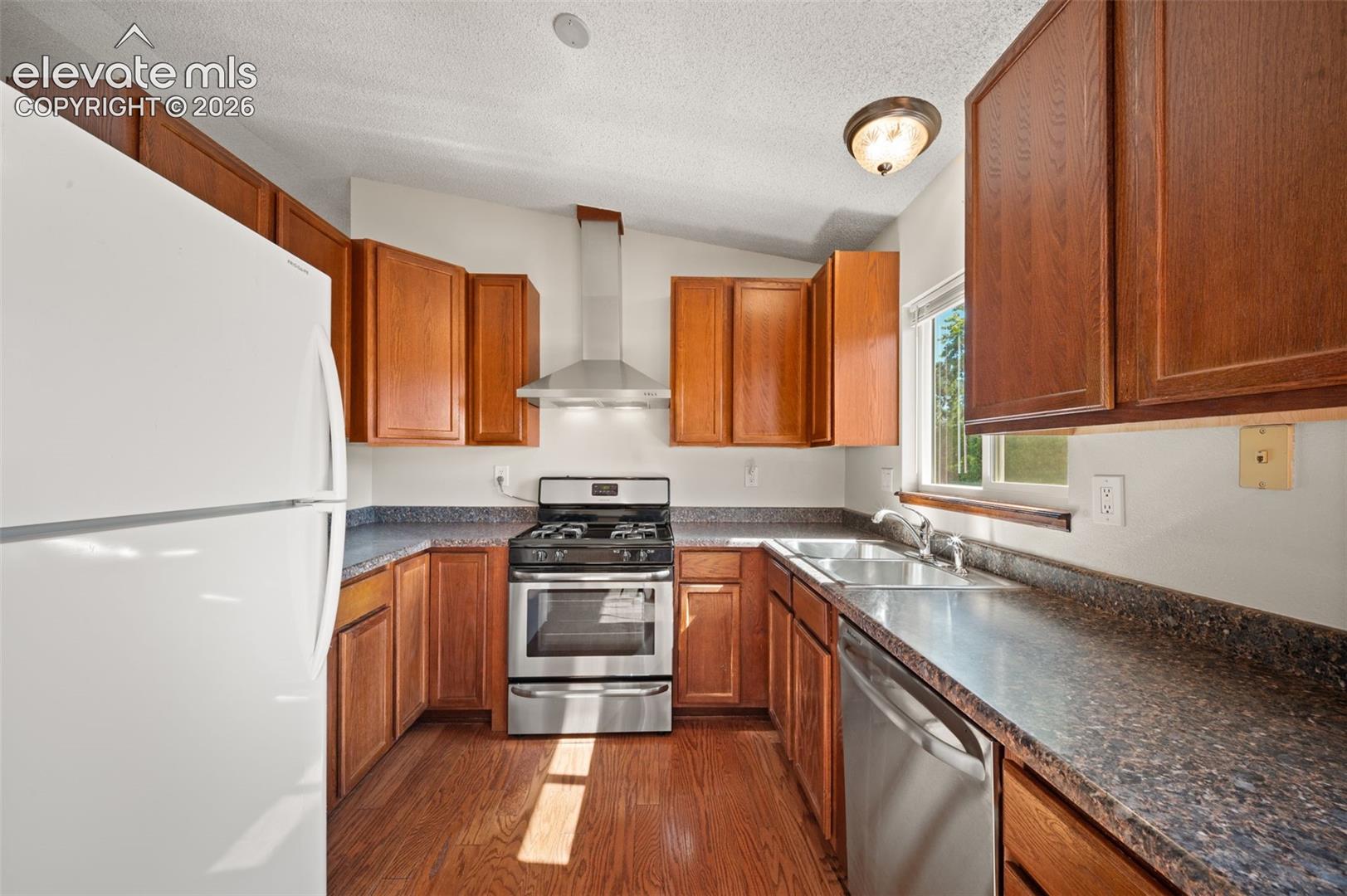 Photo 7 of 4045 Dolphin Circle, Colorado Springs