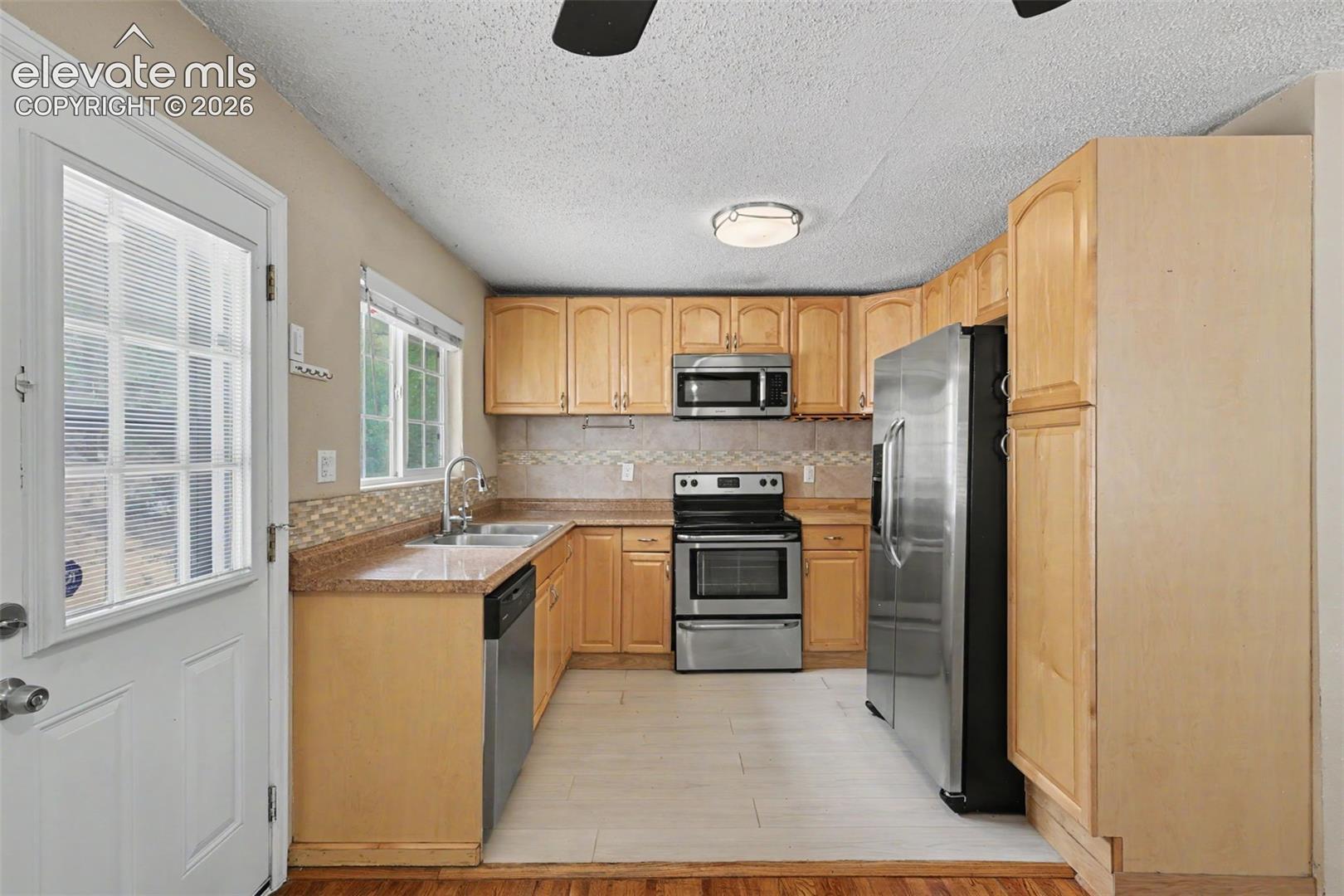 Photo 13 of 105 Linden Drive, Colorado Springs