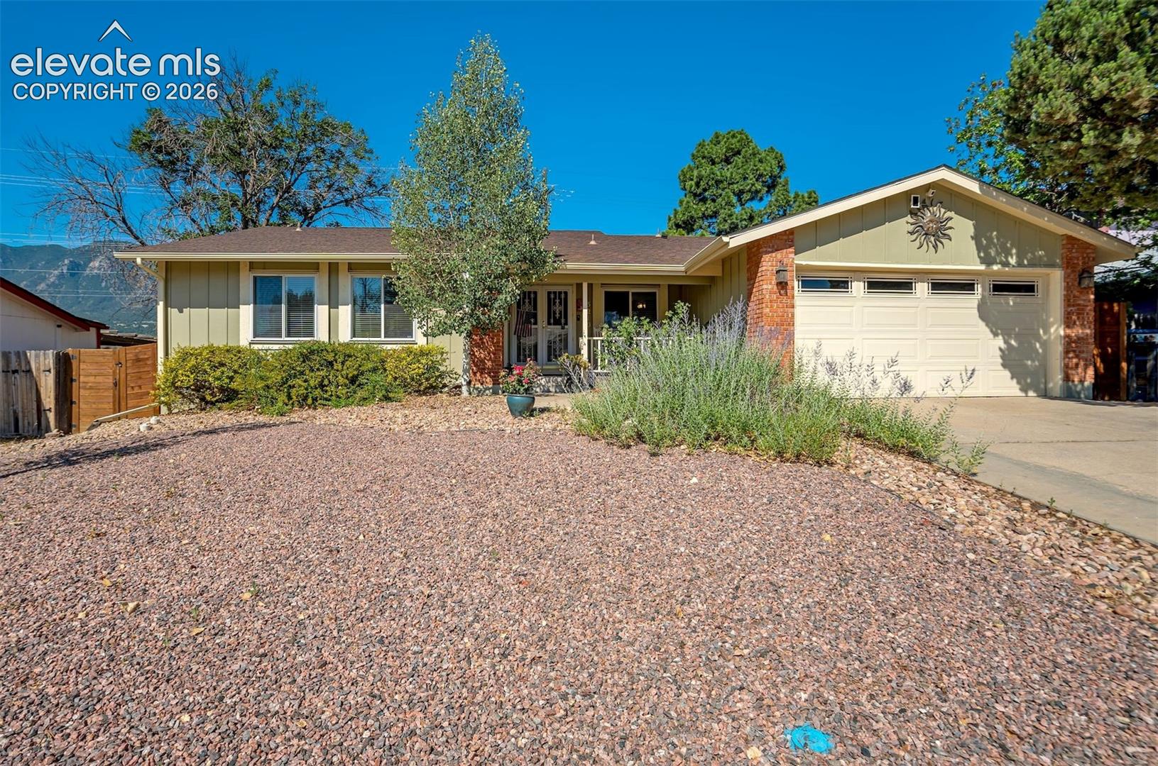 3210 Breckenridge Dr, Colorado Springs, CO 80906