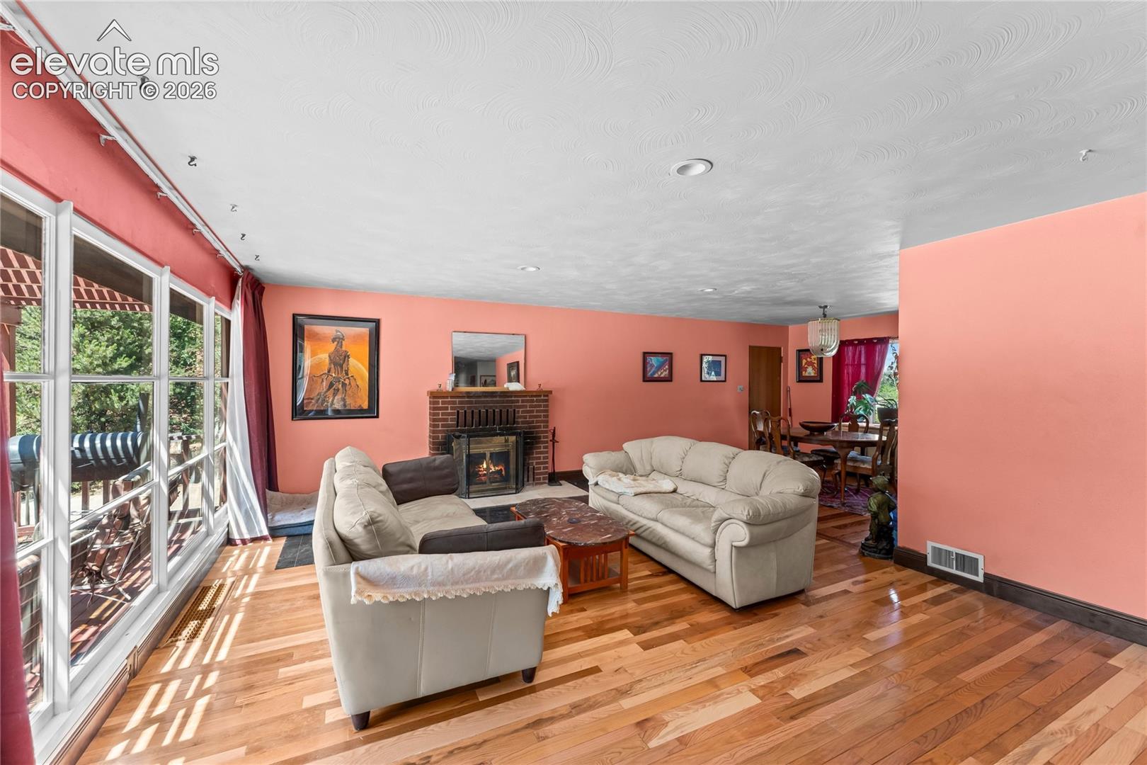 11 Oak Pl, Manitou Springs, CO 80829