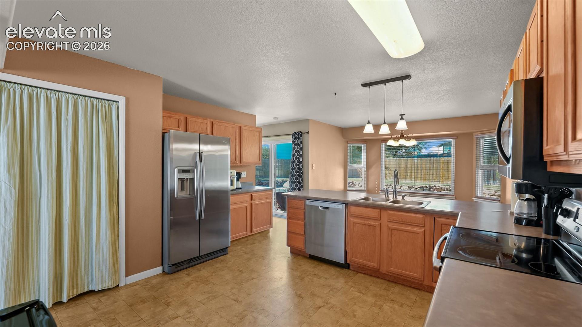 Photo 7 of 8041 Willowick Court, Colorado Springs