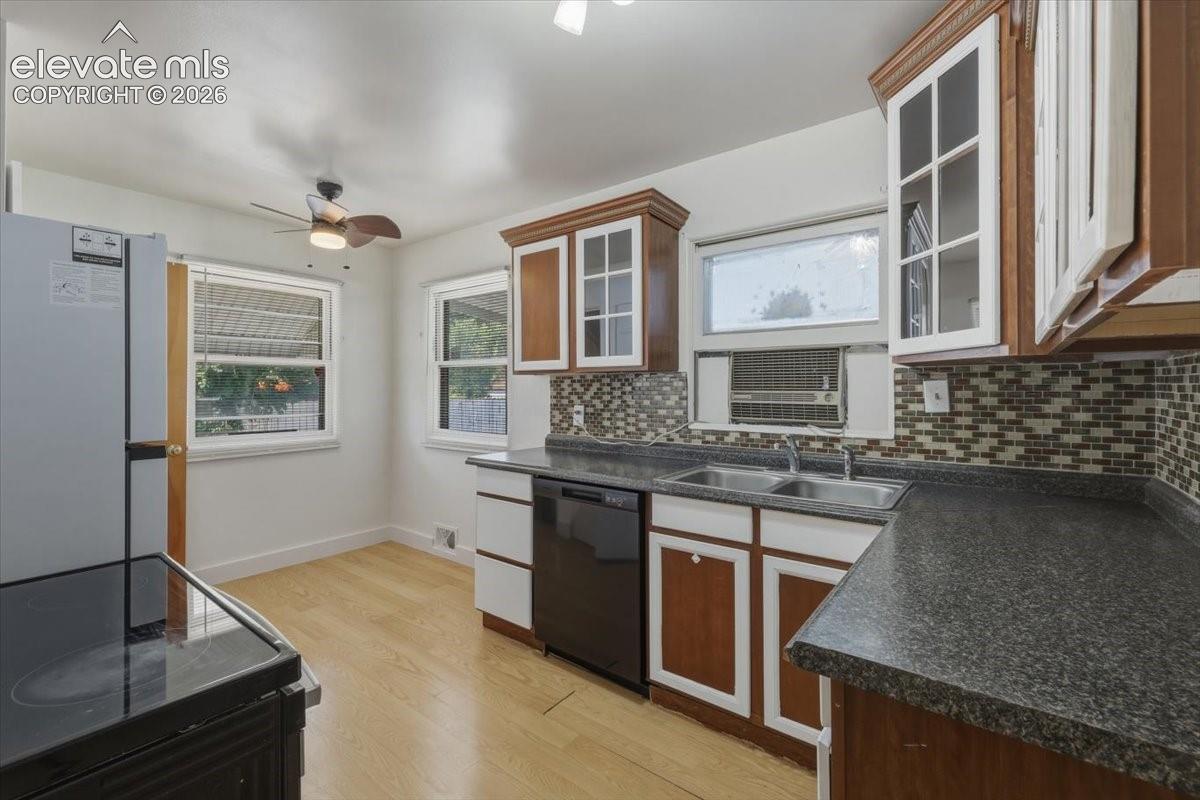 Photo 8 of 1411 Wabash Avenue, Pueblo