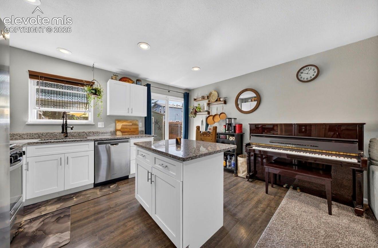 Photo 12 of 3389 Foxridge Drive, Colorado Springs