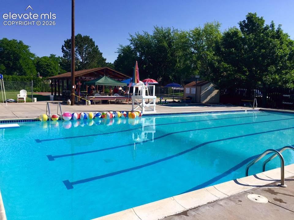 Vista Grande pool is within walking distance