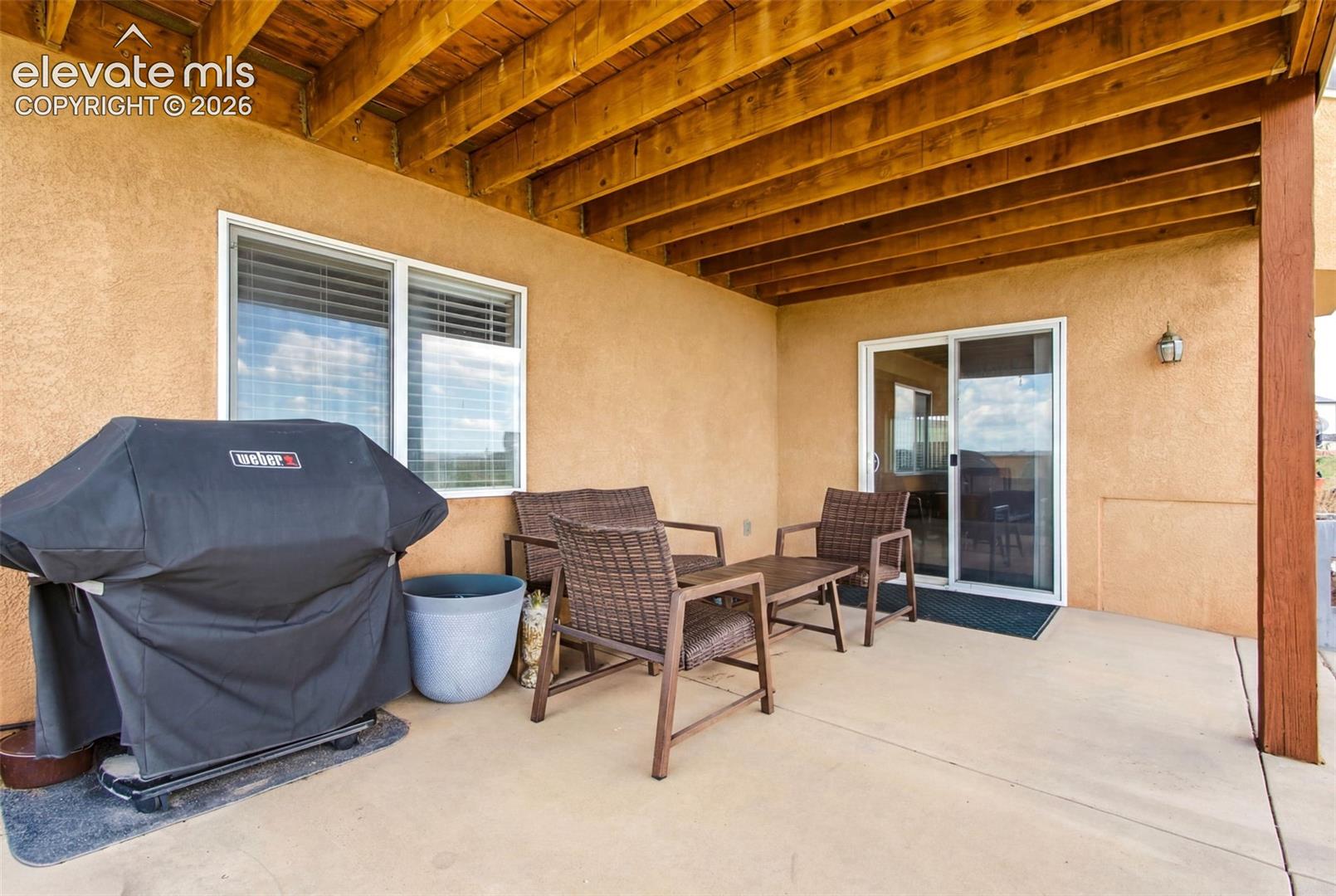 Spacious covered patio 