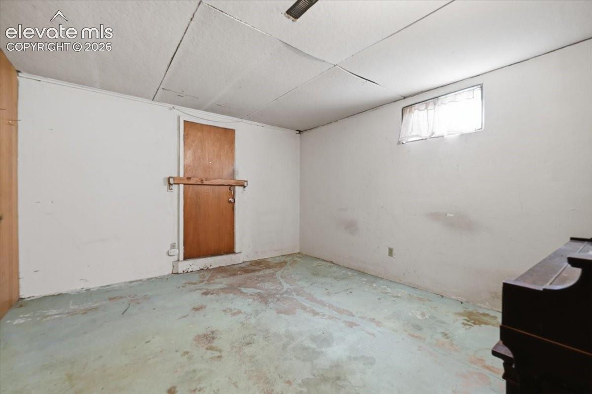 Exterior entrance to basement