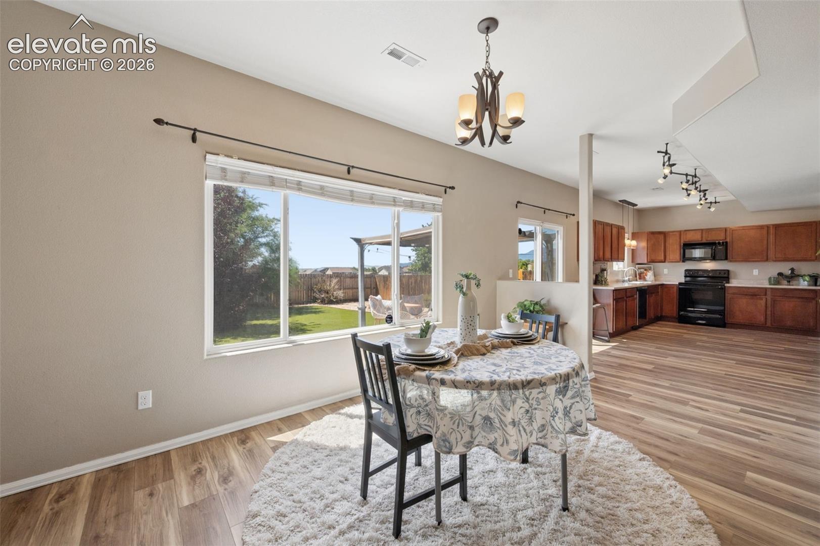 Dining Room Open To Kitchen 